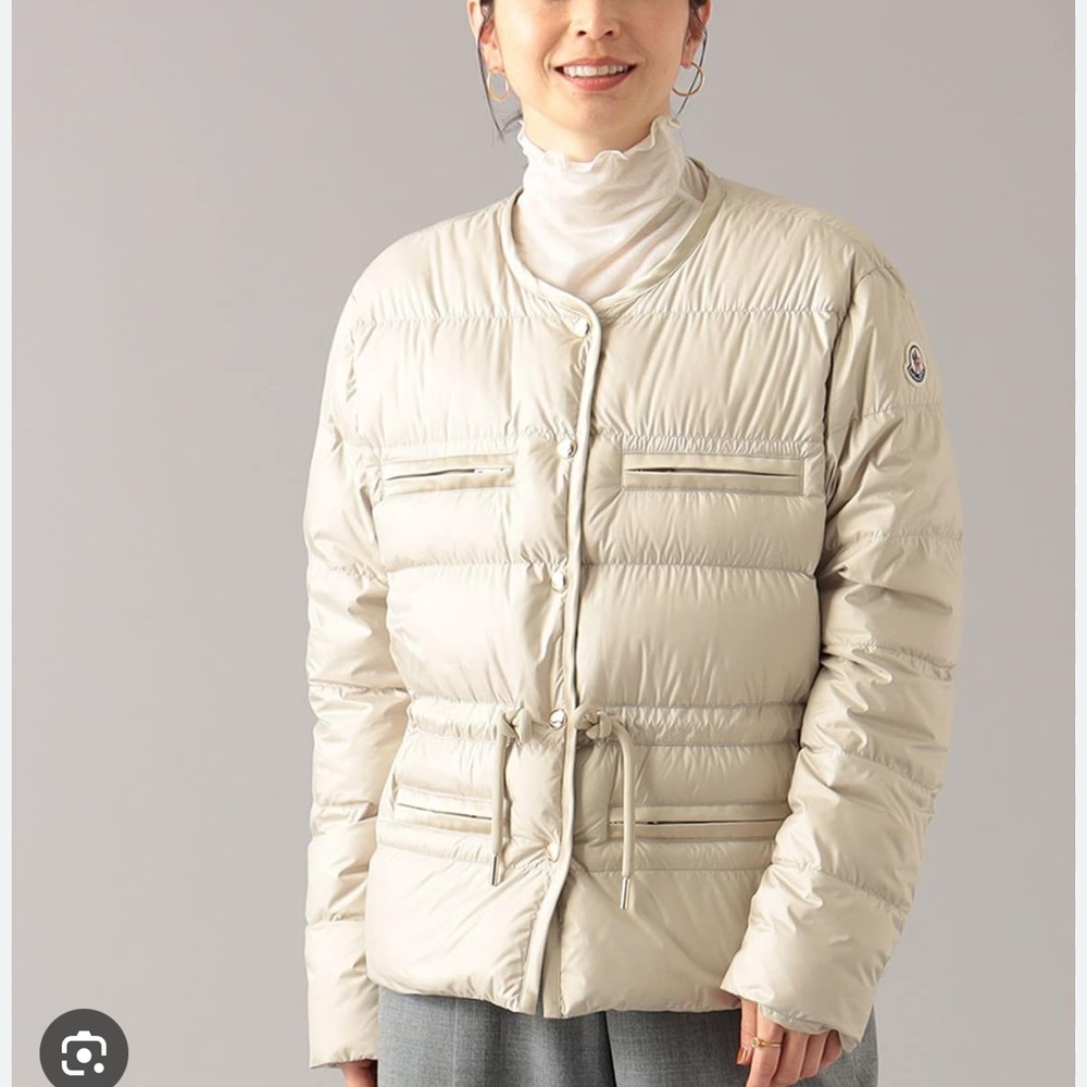 Moncler. Women. Size 3，Echione Short Down Jacket - Beige - Picture 5 of 11